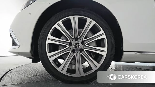 Mercedes-Benz E-Class W213 id 4670707 из Кореи 29