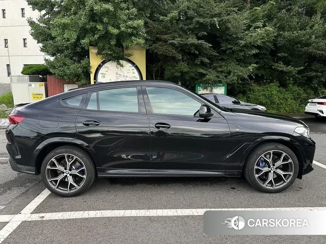 BMW X6 (G06) 2022 Белый из Кореи, фото 4