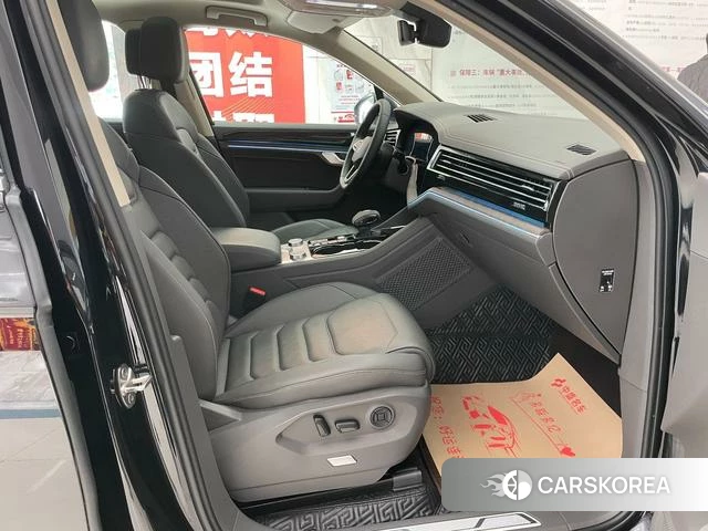 Volkswagen Touareg id 4300489 из Китая 24