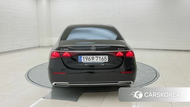 Mercedes-Benz E-Class W214 id 4274824 из Кореи 14