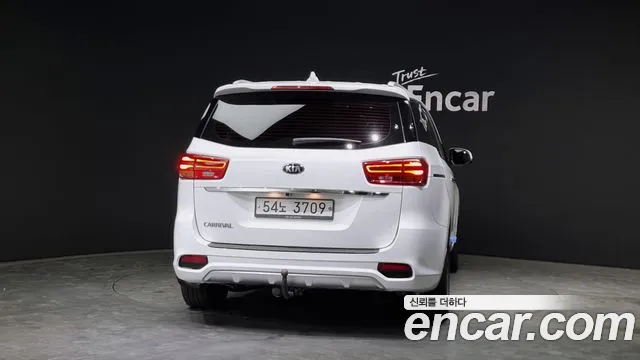 Kia The New Carnival id 2469161 из Кореи 14