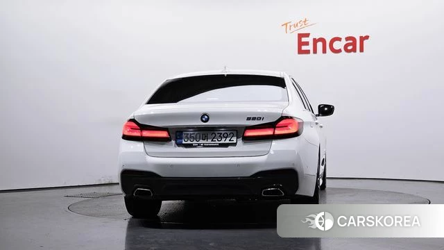 BMW 5 Series (G30) id 3965608 из Кореи 14