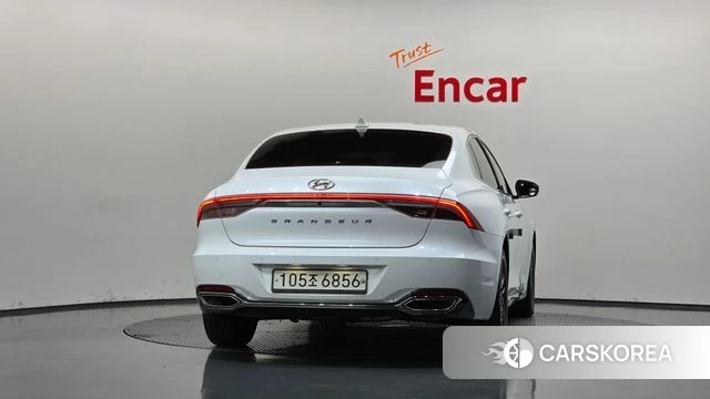 Hyundai The New Grandeur IG id 4693601 из Кореи 29