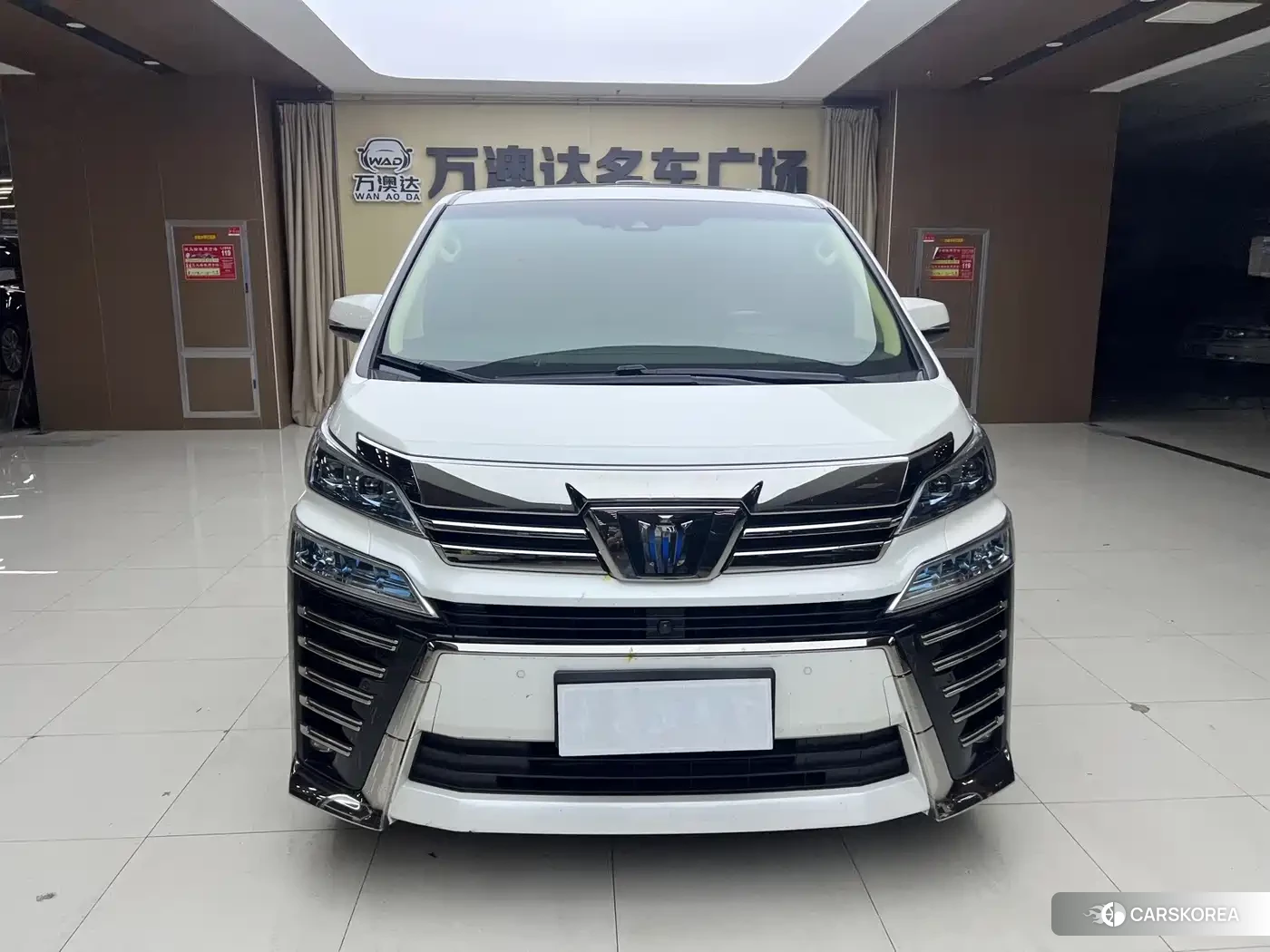 Toyota Vellfire 2022 Белый из Китая, фото 5