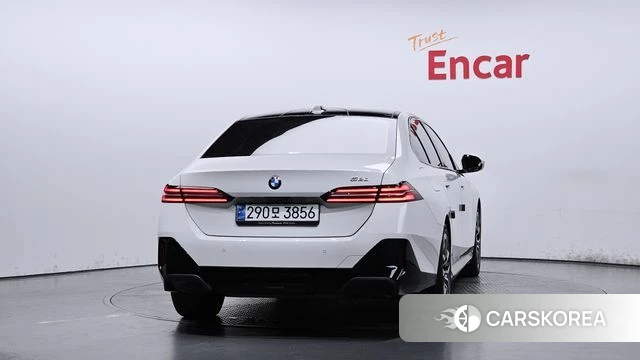 BMW 5 Series (G60) id 4533332 из Кореи 29