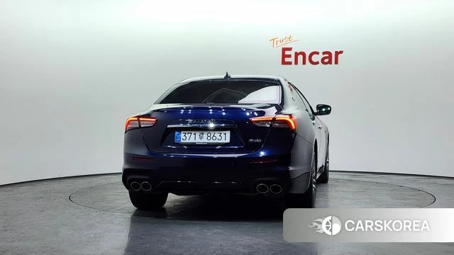 Maserati Ghibli id 3859880 из Кореи 14