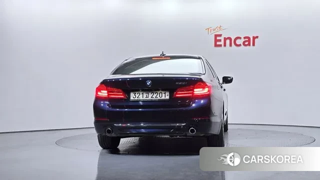 BMW 5 Series (G30) id 3741974 из Кореи 14
