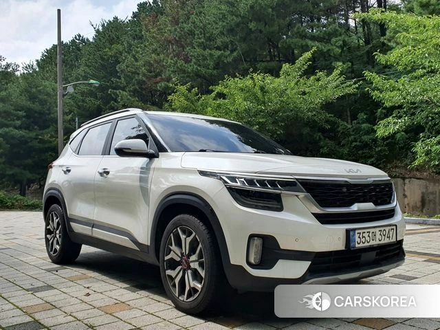 Kia Seltos 2021 Белый из Кореи, фото 4