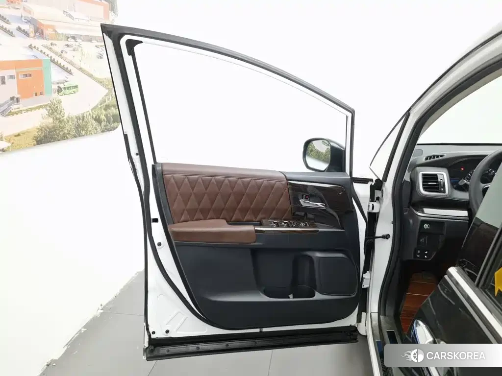 Honda Odyssey id 4576867 из Китая 18
