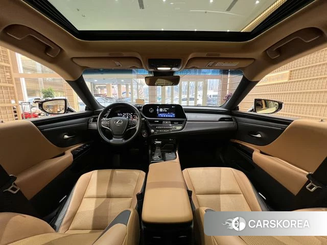 Lexus ES id 4262152 из Китая 12