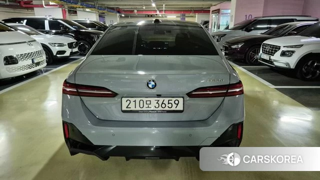 BMW 5 Series (G60) id 4394322 из Кореи 7