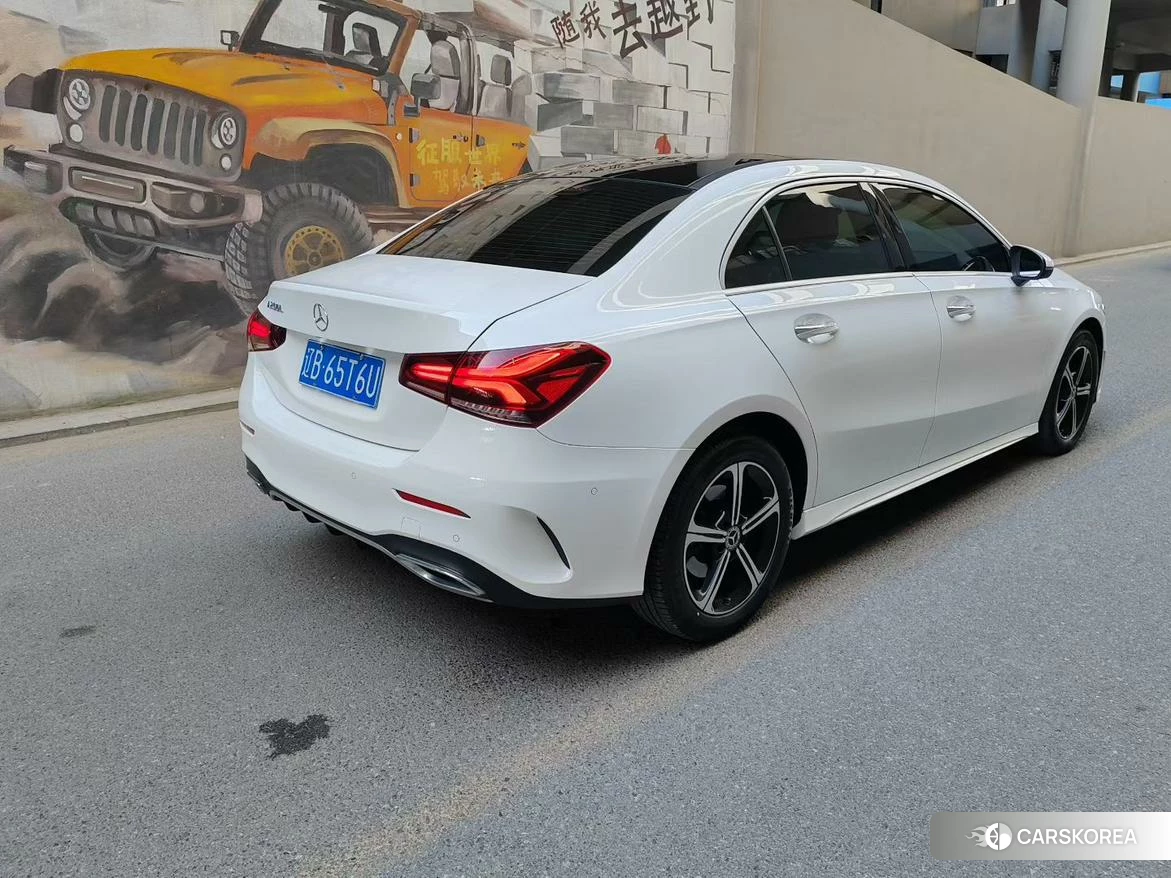 Mercedes-Benz Class A 2021 Белый из Китая, фото 4
