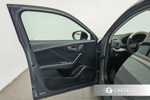 Audi Q2L id 4253627 из Китая 18