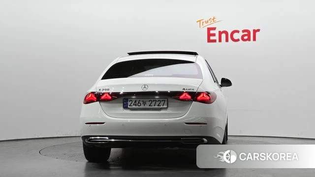 Mercedes-Benz E-Class W214 id 4185825 из Кореи 28