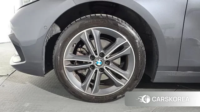 BMW 1 Series (F40) id 3666022 из Кореи 14