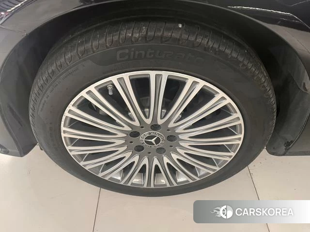 Mercedes-Benz E-class id 4272645 из Китая 9