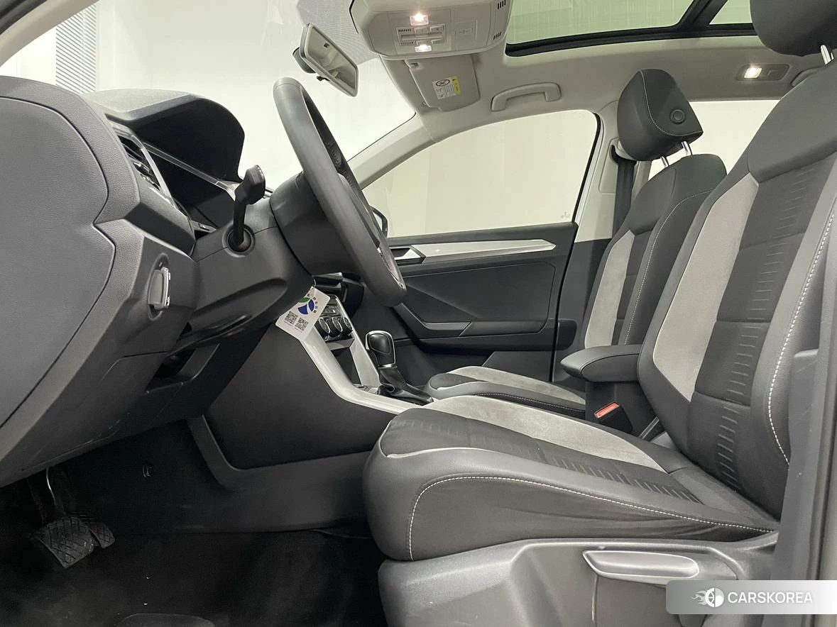 Volkswagen T-Roc id 4510402 из Китая 12
