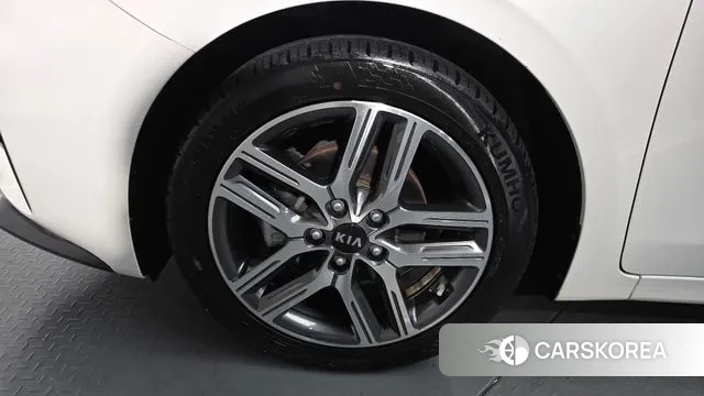 Kia Come New K3 id 3510157 из Кореи 14