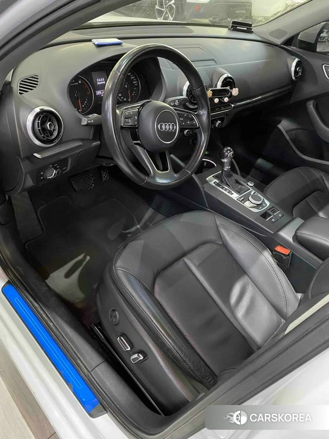 Audi A3 2018 Белый из Китая, фото 4