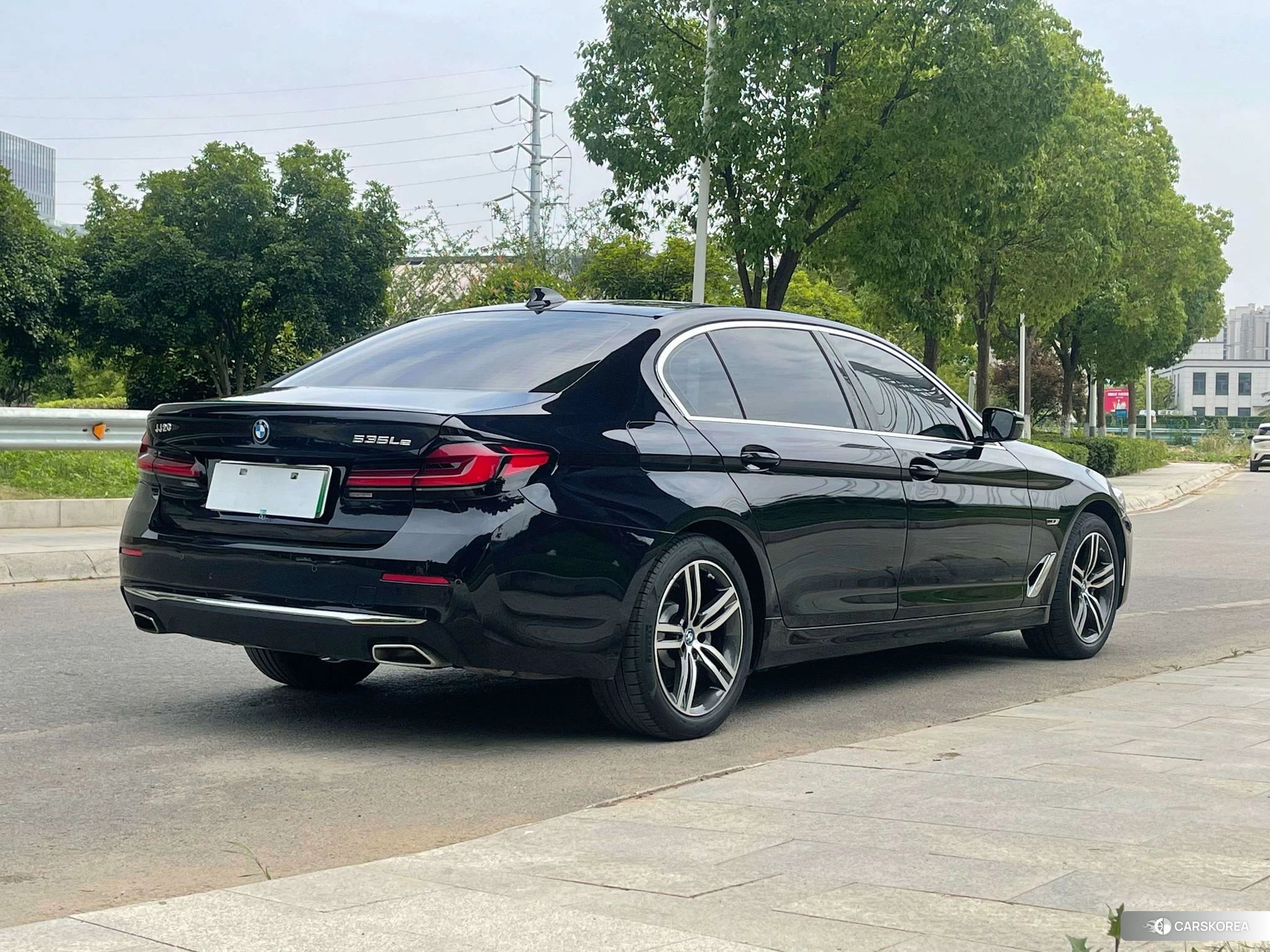 BMW 5 series PHEV id 4452839 из Китая 15