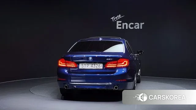 BMW 5 Series (G30) id 3302876 из Кореи 14