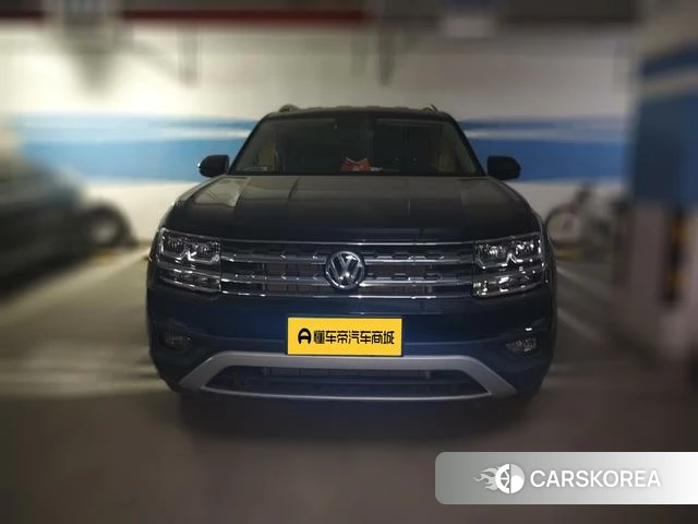 Volkswagen Tourang 2021 Черный из Китая, фото 4