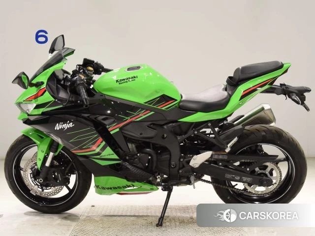Kawasaki ZX-4R SE 2025 из Японии
