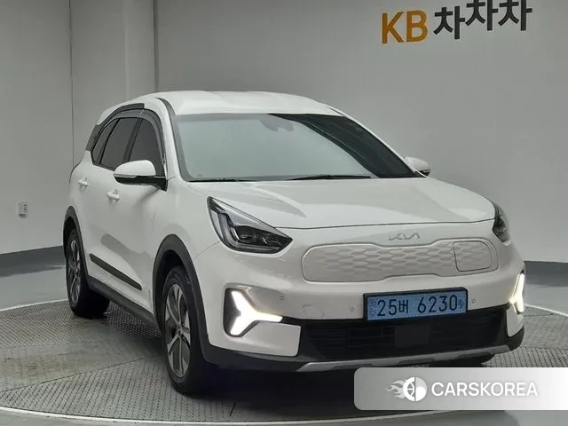 Kia Niro Plus id 3366648 из Кореи 14