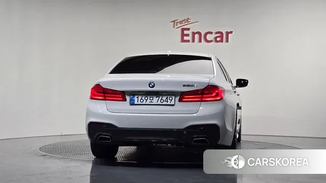 BMW 5 Series (G30) id 3474423 из Кореи 14