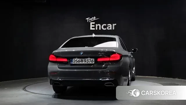 BMW 5 Series (G30) id 3432920 из Кореи 14