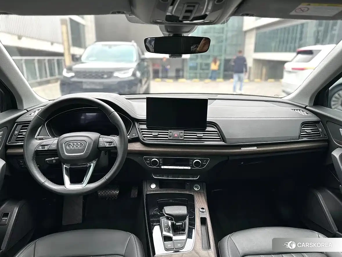 Audi Q5L 2024 Черный из Китая, фото 4
