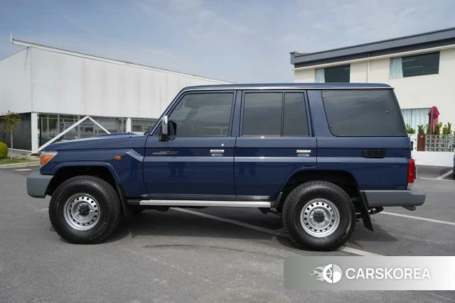 Toyota Land Cruiser 70 Series id 4239521 из Китая 26