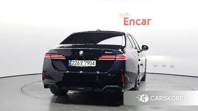 BMW 5 Series (G60) id 3002119 из Кореи 14