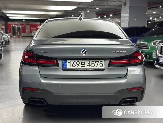 BMW 5 Series (G30) id 2939509 из Кореи 7