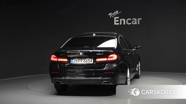 BMW 5 Series (G30) id 4495211 из Кореи 26