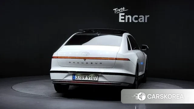 Hyundai Grandeur (GN7) id 3333253 из Кореи 14