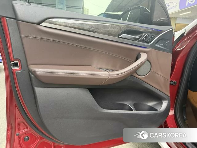 BMW X4 id 4260587 из Китая 18