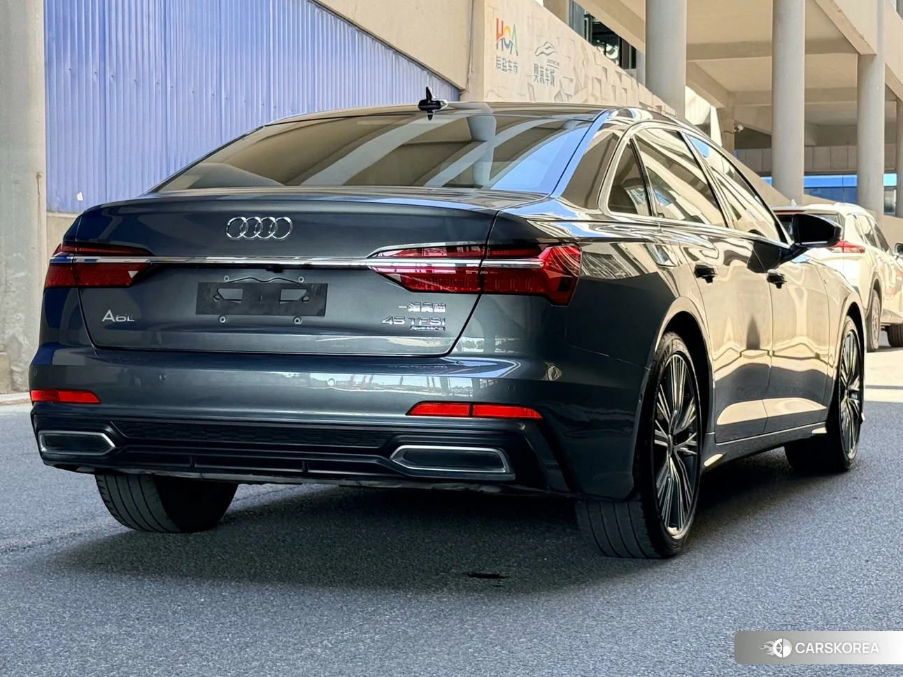 Audi A6L 2020 Серебристо-серый из Китая, фото 6
