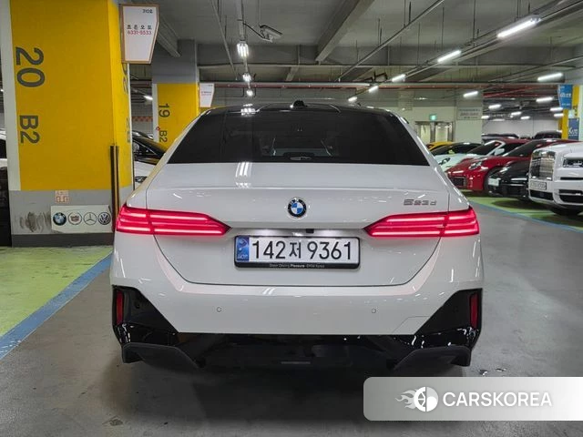 BMW 5 Series (G60) id 4408150 из Кореи 14