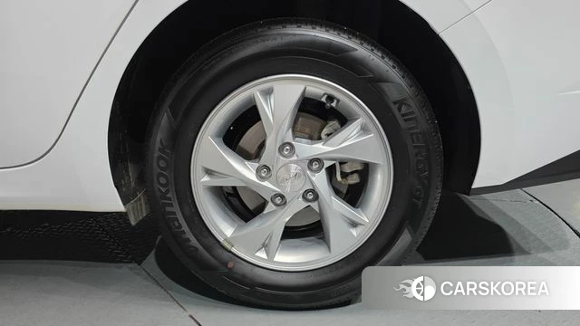 Hyundai Avante (CN7) id 3865260 из Кореи 14