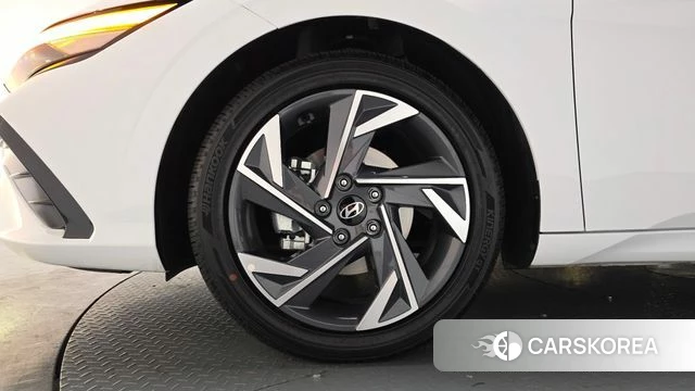 Hyundai The New Avante (CN7) id 3933601 из Кореи 14