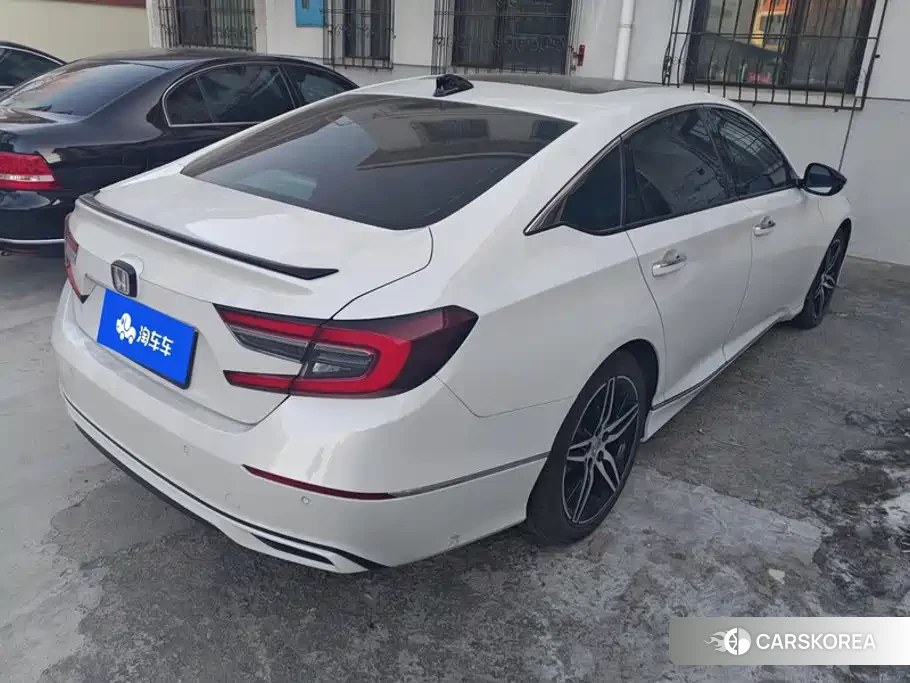 Honda Accord id 4553712 из Китая 10