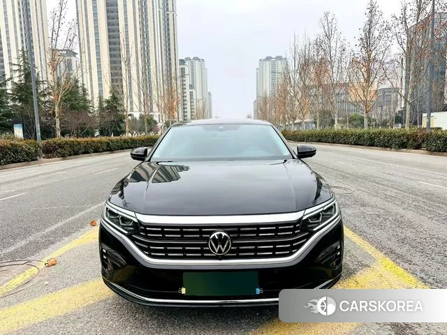 Volkswagen Passat 2023 Черный из Китая, фото 4
