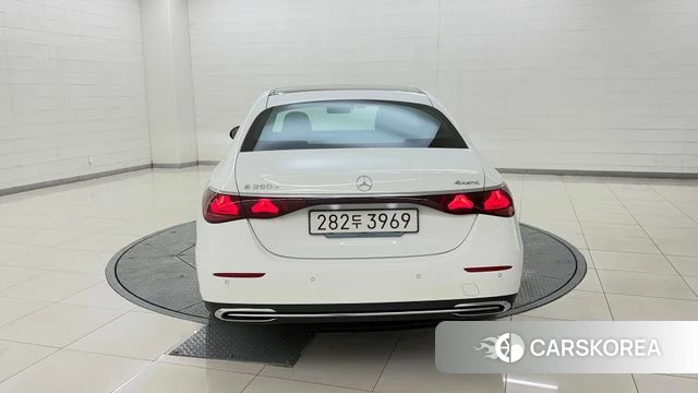 Mercedes-Benz E-Class W214 id 4649627 из Кореи 14