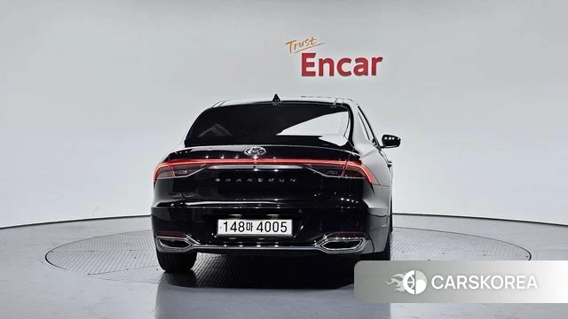 Hyundai The New Grandeur IG id 3923888 из Кореи 14