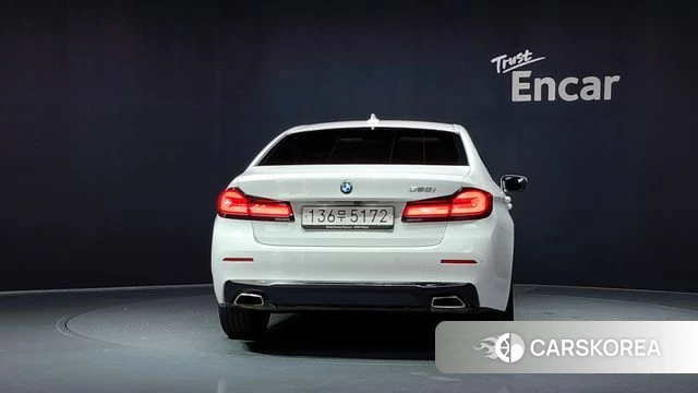 BMW 5 Series (G30) id 4507383 из Кореи 29