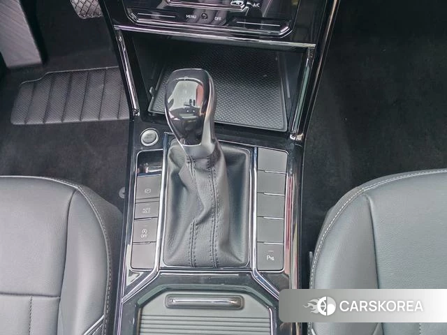 Volkswagen Passat id 4260040 из Китая 9