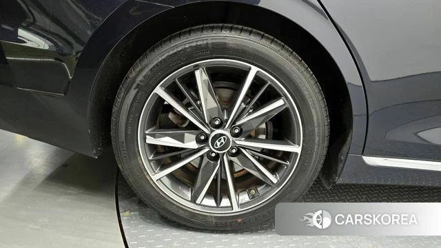 Hyundai The New Grandeur IG id 4187397 из Кореи 28