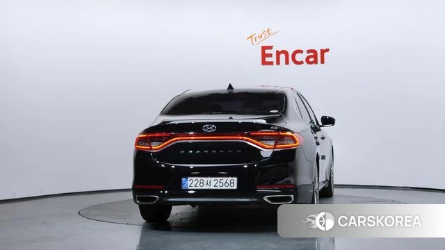 Hyundai Grandeur IG id 4551844 из Кореи 14