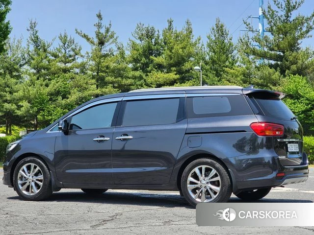 Kia The New Carnival id 4351347 из Кореи 14